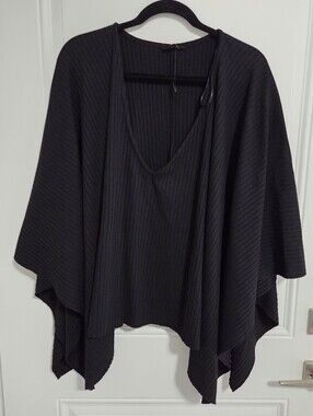 Zara Women's Ribbed Knit V Neck Poncho - Size M